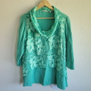 Soft Surroundings Green Ava Textured Crinkle Layered Embroidered Tunic Top Silk